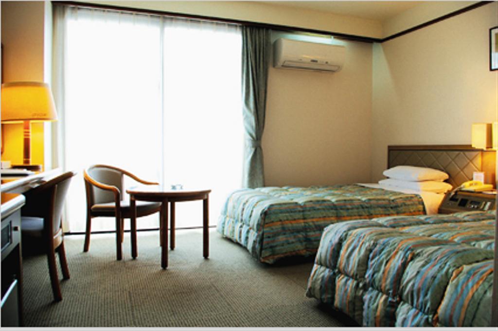 Hotel City Court Naha Szoba fotó